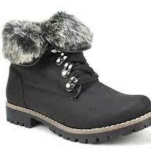 Cliffs by White Mountain Hiking Boots w/ Faux Fur Ankle **FINAL PRICE**